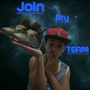 Meet your Posher, Sneaker